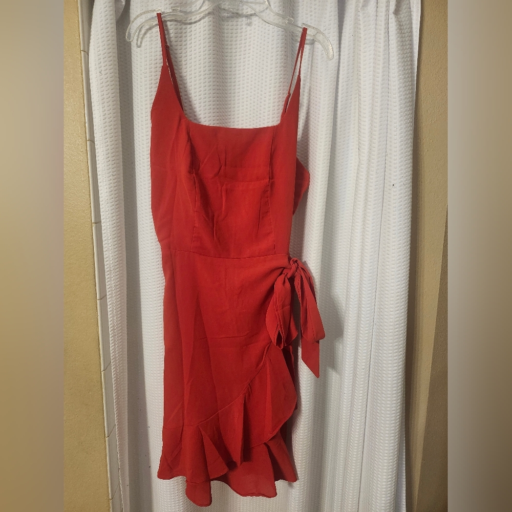 Elegant Red Sleeveless Dress